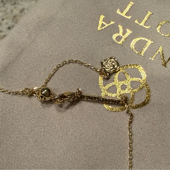 ✝️ Kendra Scott Gold & White Kyocera Opal Cross Necklace - Picture 5 of 5